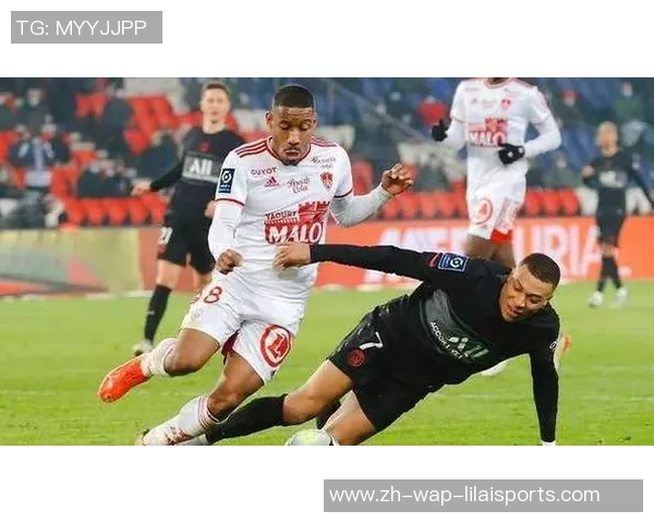 法甲中游对决斯特拉斯能否锁定欧战资格迎战布雷斯特